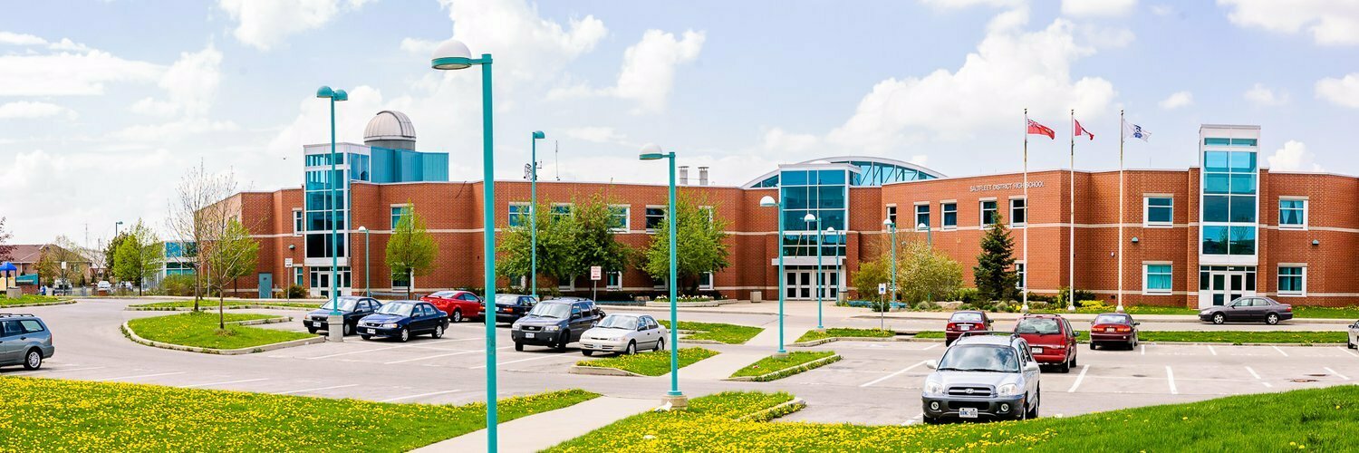 Hamilton-Wentworth District School Board (HWDSB) - Saltfleet District High School campus